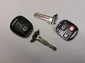 Toyota Car Key Replacement Dubai | Car Locksmith Dubai Toyota car key replacement Dubai โ Toyota key fob and transponder key components for replacement service